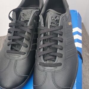 Adidas Men's Black Sneakers
